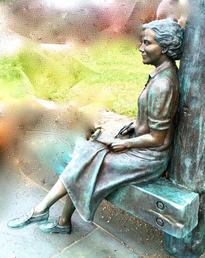 Statue of Rachel Carson at Woods Hole